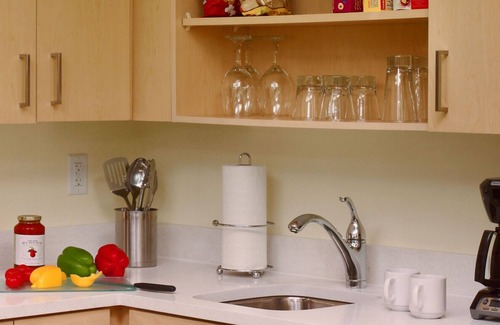 Westlake House | Convenient Stay in Westlake! Kitchen, Free Parking, Pets Allowed, Onsite Pool