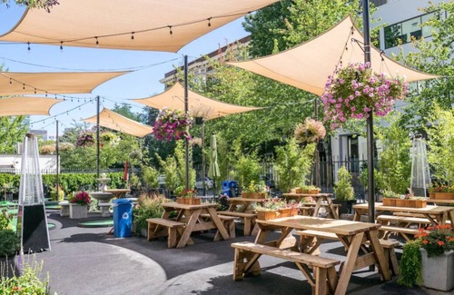 Goose Hollow House | Convenient Stay, Superb Location Near Portland Art Museum! with Parking!