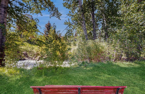 Elkhorn Apartment | Convenient Studio, Walking Distance to Sun Valley Lake - Shopping, Skiing Nearby