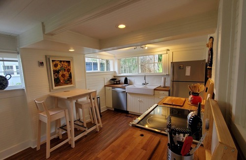 Historic District House | Convenient to Downtown And Parris Island