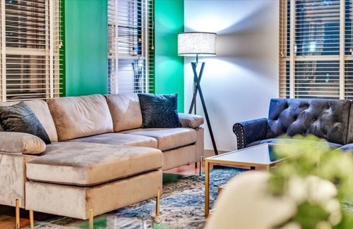 Piedmont Heights Apartment | Conveniently Located 2bed2bath Buckhead Apt