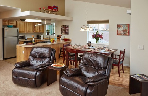 Spenard House | Conveniently Located Near Airport With Access To Everything Alaska Has To Offer!