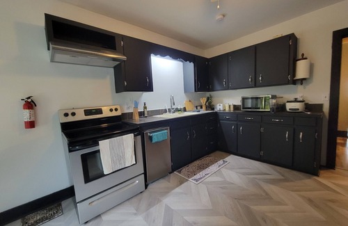 Penn Yan Cottage | Conveniently located near main street w/L2 EV charging facility