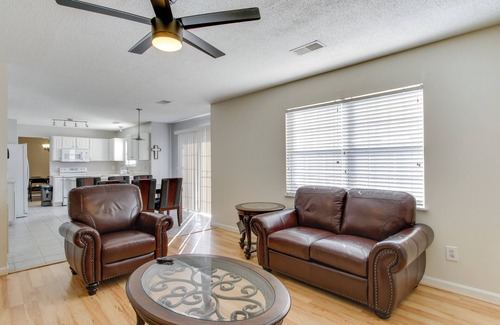 Huntcliff House | Conveniently Located Columbia Home w/Deck & Yard!