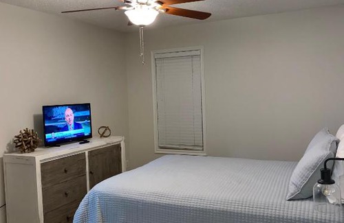 Lake Charles Apartment | Conveniently located South Lake Charles Apartment
