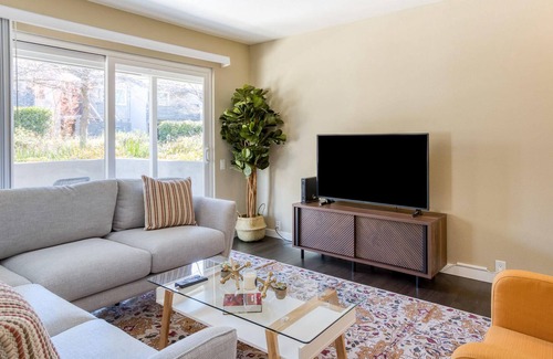 Sunnyvale West Apartment | Conveniently Located 1BR in Sunnyvale