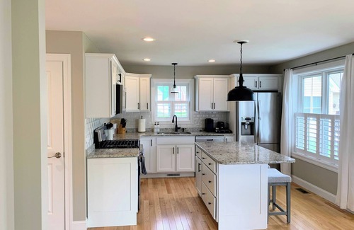 Nashua House | Conveniently Located Young house with Central AC, 2-Car Garage, 3 BR 2.5 BA