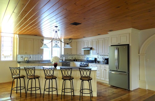Harrison House | Converted 1830 Church - Newly Renovated For your Stay