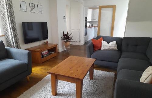 Bath House | Converted Barn in Bath