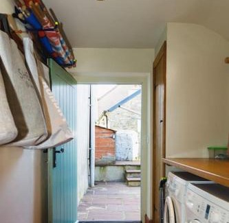 Haverfordwest Apartment | Converted Buttery Cottage in Pembrokeshire