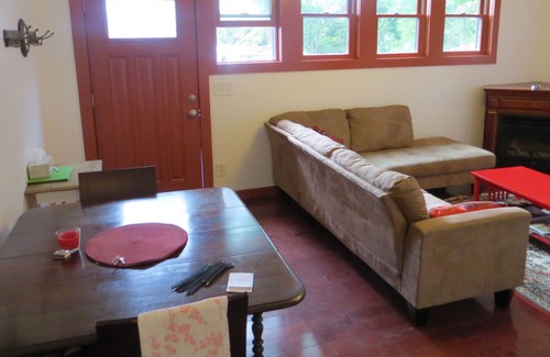 Shinnecock Hills Cottage | Converted Coach House - 1-BR Duplex, bay view, private, just renovated