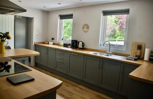 Kilgetty Apartment | Converted Stables at Peaceful Family Farm Stay