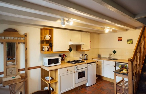 Haverfordwest Cottage | Converted Stone Cottage with indoor swimming pool
