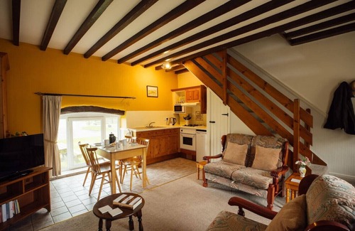 Haverfordwest Cottage | Converted Stone Cottage with indoor swimming pool
