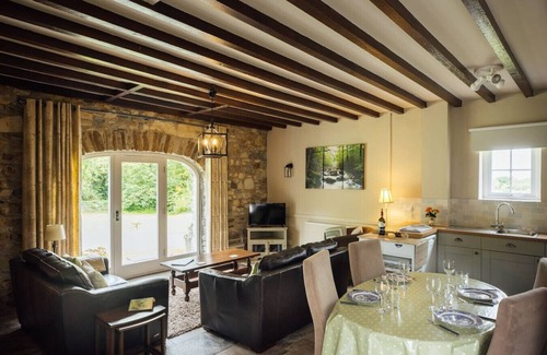 Haverfordwest House | Converted Stone Cottage with indoor swimming pool