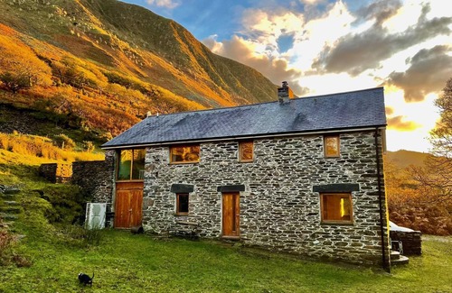 Tywyn Cottage | Converted Watermill With Beautiful River And Majestic Mountains On Doorstep