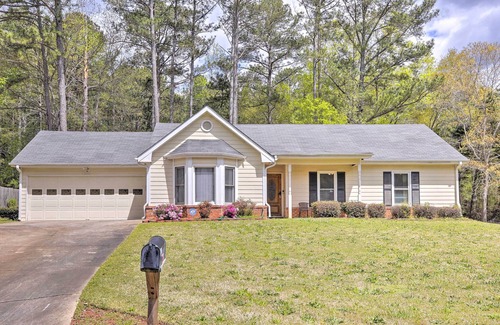 Conyers House | Conyers Country Retreat with Yard & Patio!