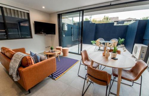 Coogee Apartment | Coogee Beachside Getaway 2
