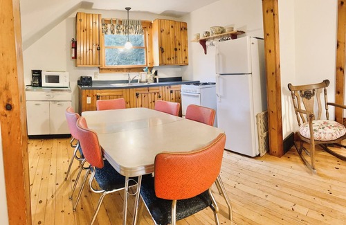 Cooksburg Cabin | Cook Forest-Pet Friendly-Free Firewood-A/C