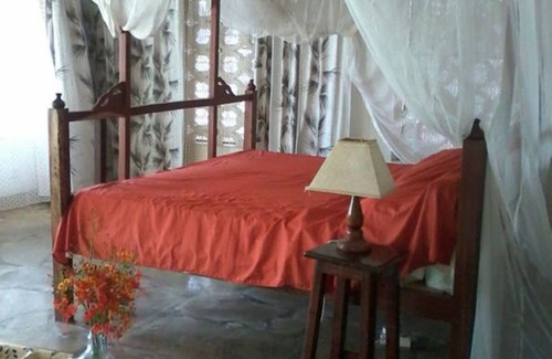 Mtwapa Hotel | Cooke Villa