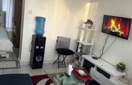 Lavington Apartment | Cool and cozy studio apartment with pool in Nairobi