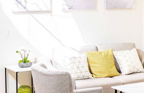 El Monte House | Cool Breeze on Deana