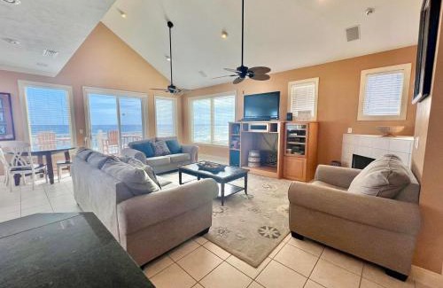East End House | Cool Change- Sunset Beach- Beachfront- Pet-Friendly