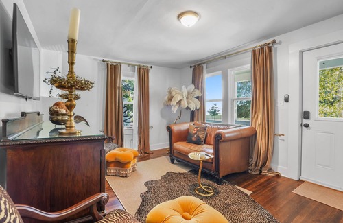 Jefferson Park House | Cool Duplx close to Hartsfield Jackson Airport