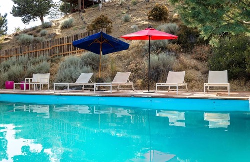 Leona Valley RV Rental | Cool Mini Glamping Pod in private campground with STARLINK WiFi in Leona Valley