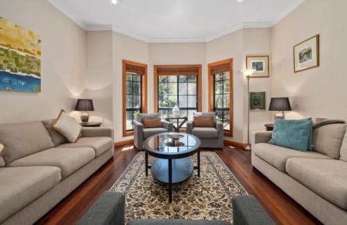 Leura House | Coolabah House