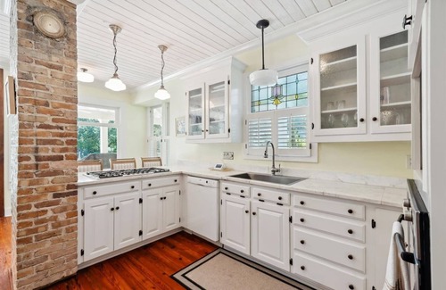 Montrose House | Coolest House in Fairhope! 2x King Beds! Porches!