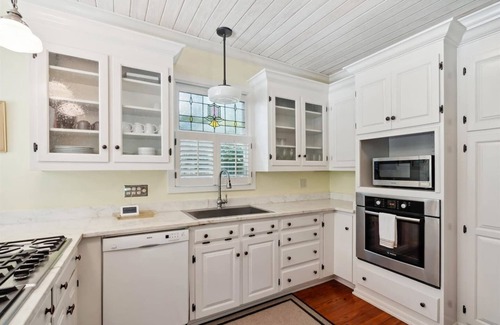 Montrose House | Coolest House in Fairhope! 2x King Beds! Porches!