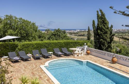 Funchal Villa | CoolHouses Algarve Lagos, 4 bed single-story House, pool and amazing panoramic views, Casa Fernanda