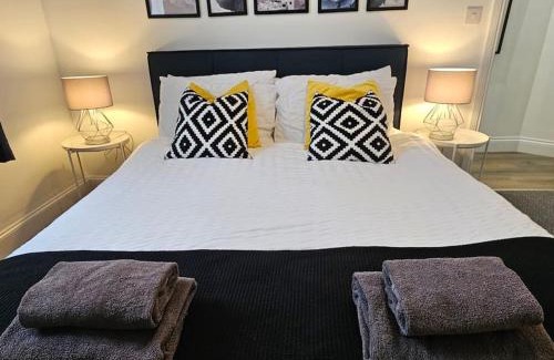 Folkestone Apartment | Coolinge Apartment