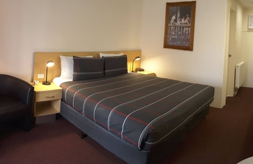 Cooma Hotel | Cooma Motor Lodge Motel