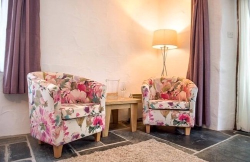 Widegates House | Coombe Farm