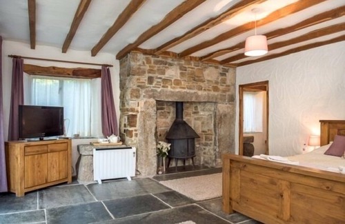 Widegates House | Coombe Farm