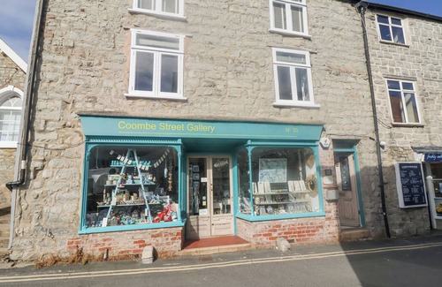 Lyme Regis Cottage | Coombe Street Cottage
