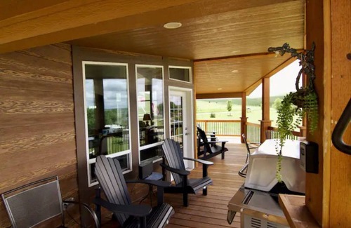Roberts House | Cooney Reservoir Getaway