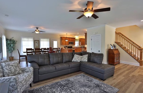 Cooperstown House | Coop Diamonds Luxury Rentals; Sunrise Estates 2