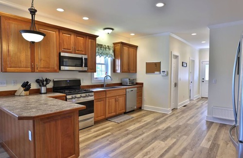 Cooperstown House | Coop Diamonds Luxury Rentals; Sunrise Estates 2