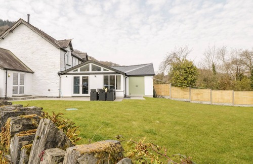 Dolwyddelan Cottage | Cooper's Rest