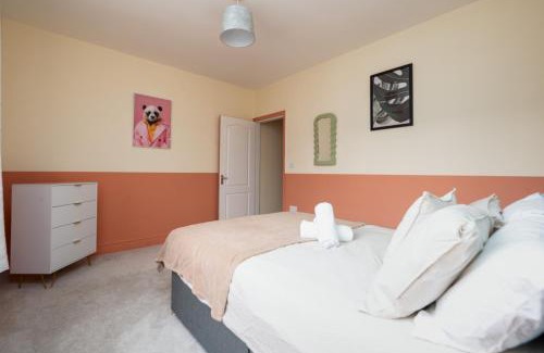 Grimsby Apartment | Cooper stay - perfect for contractors