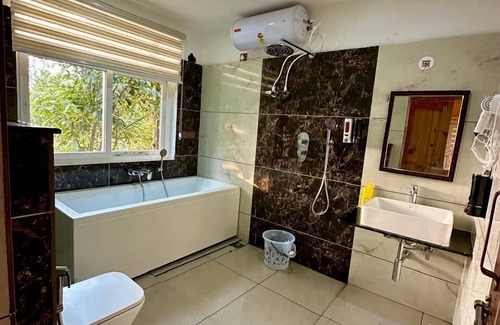 Madikeri Hotel | Coorg Jungle Mist
