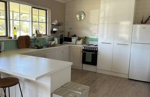 Nangkita House | COOROONG | FLEURIEU | HINDMARSH ISLAND - Secluded oasis