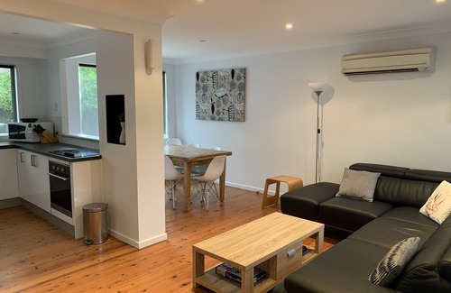 Copacabana House | Copa Beach House, family friendly, 2 min flat walk to beach, huge backyard
