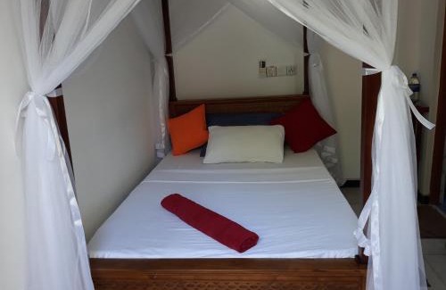 Thiranagama House | Copacabana Beach Hotel