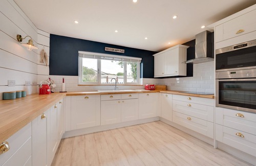 Bishopston House | Copley Lodge - Three Bedroom House, Sleeps 6