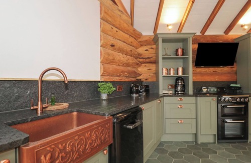 Chulmleigh Cottage | Copper Lodge