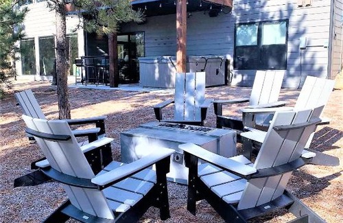Lead House | Copper Skies Lodge at Powder House Pass